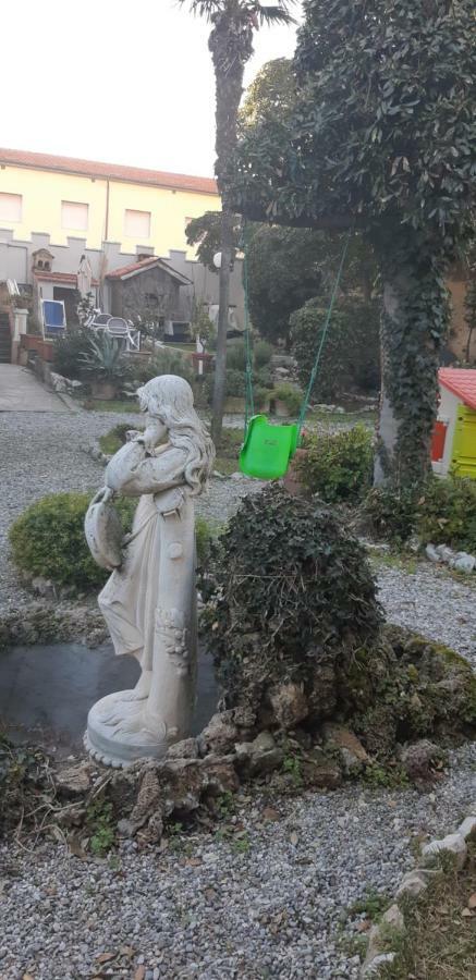 Villa Salvini Marina Di Pisa Εξωτερικό φωτογραφία